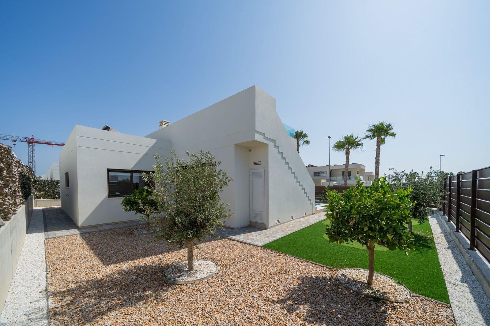 Villa for Sale in Los Montesinos