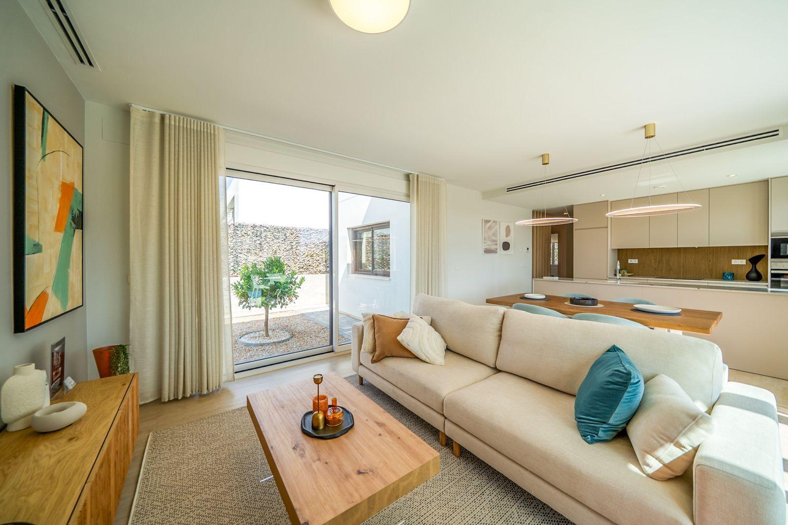 Villa for Sale in Los Montesinos