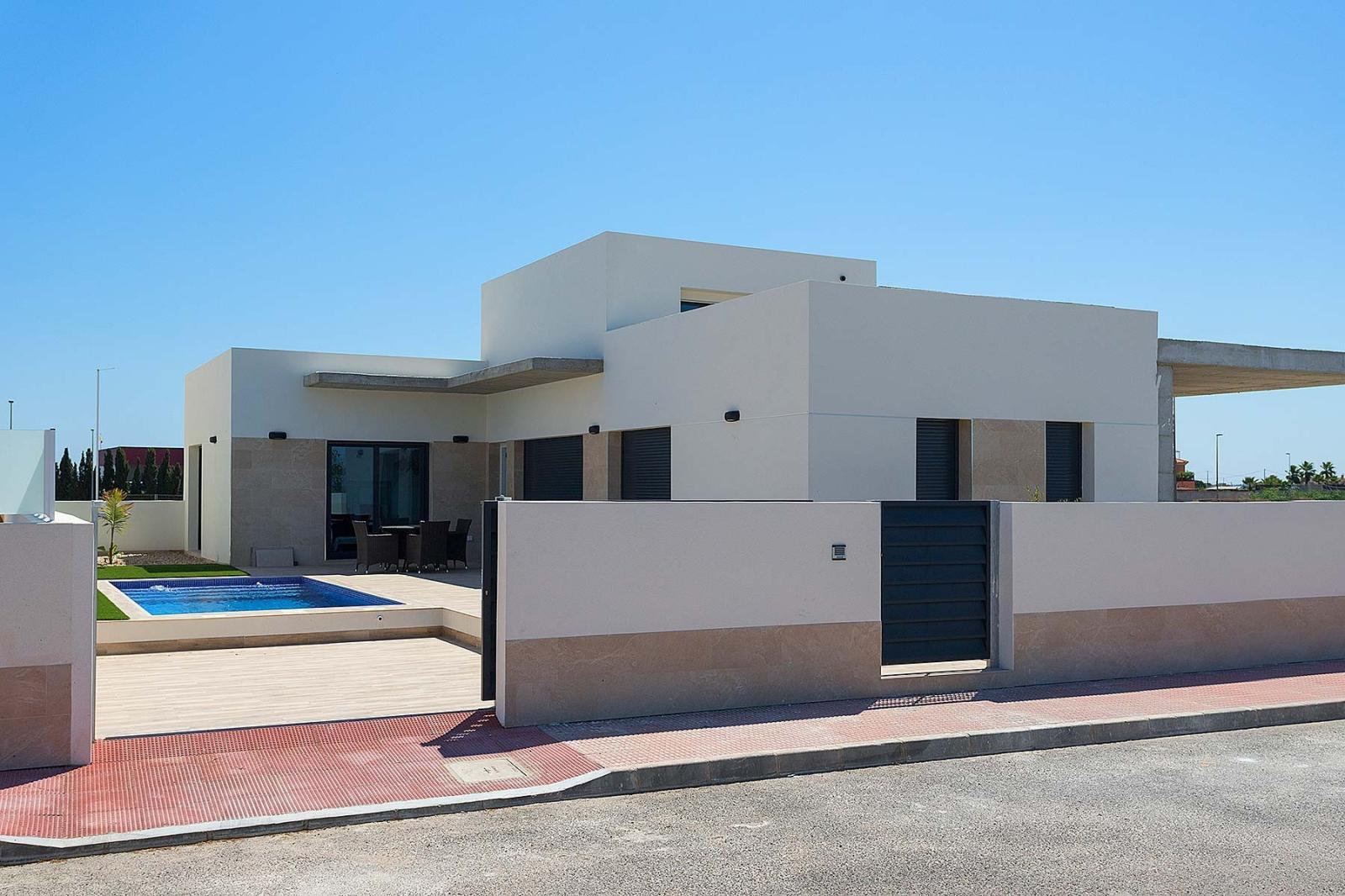 Chalet for Sale in Daya Nueva