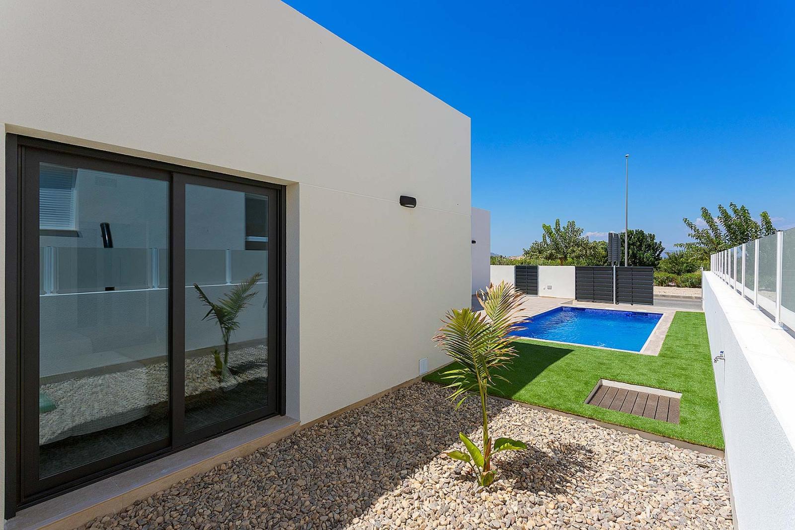 Chalet for Sale in Daya Nueva