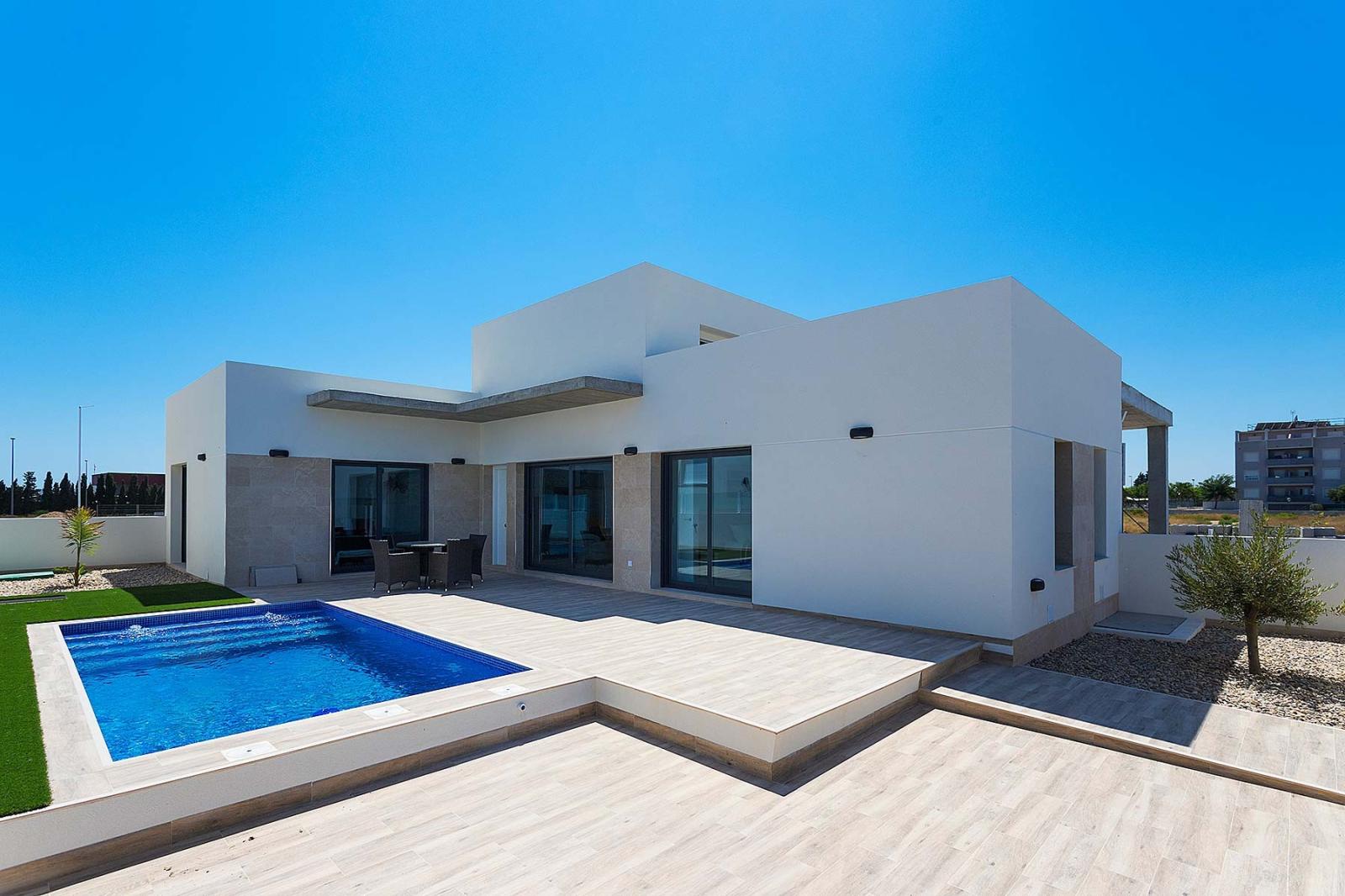 Chalet for Sale in Daya Nueva