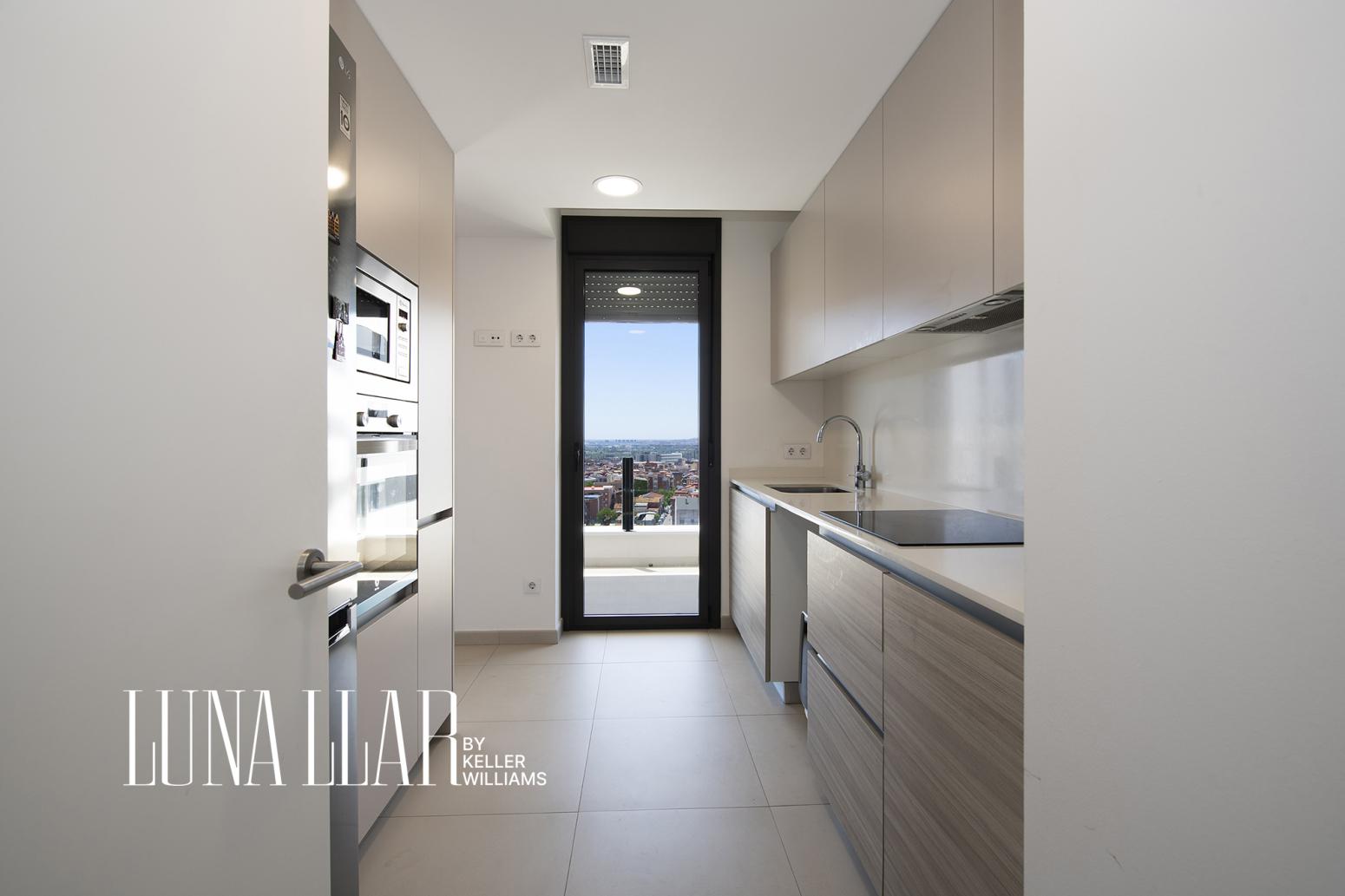 Flat for Sale in Cornellà de Llobregat