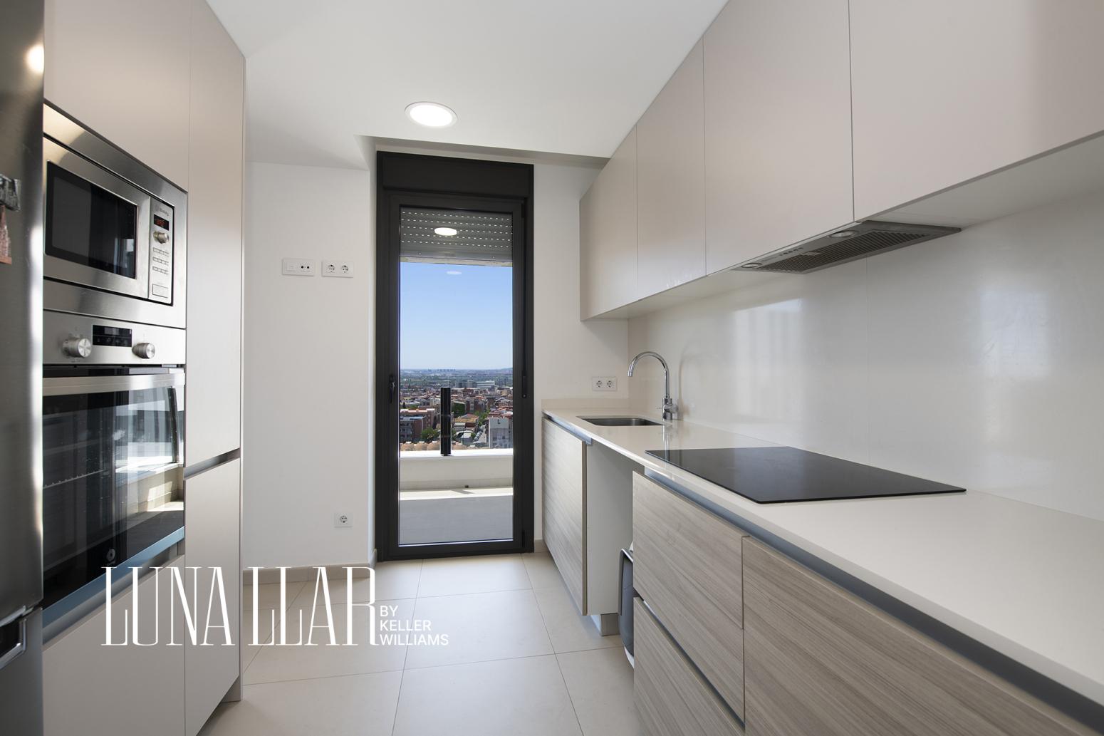 Flat for Sale in Cornellà de Llobregat