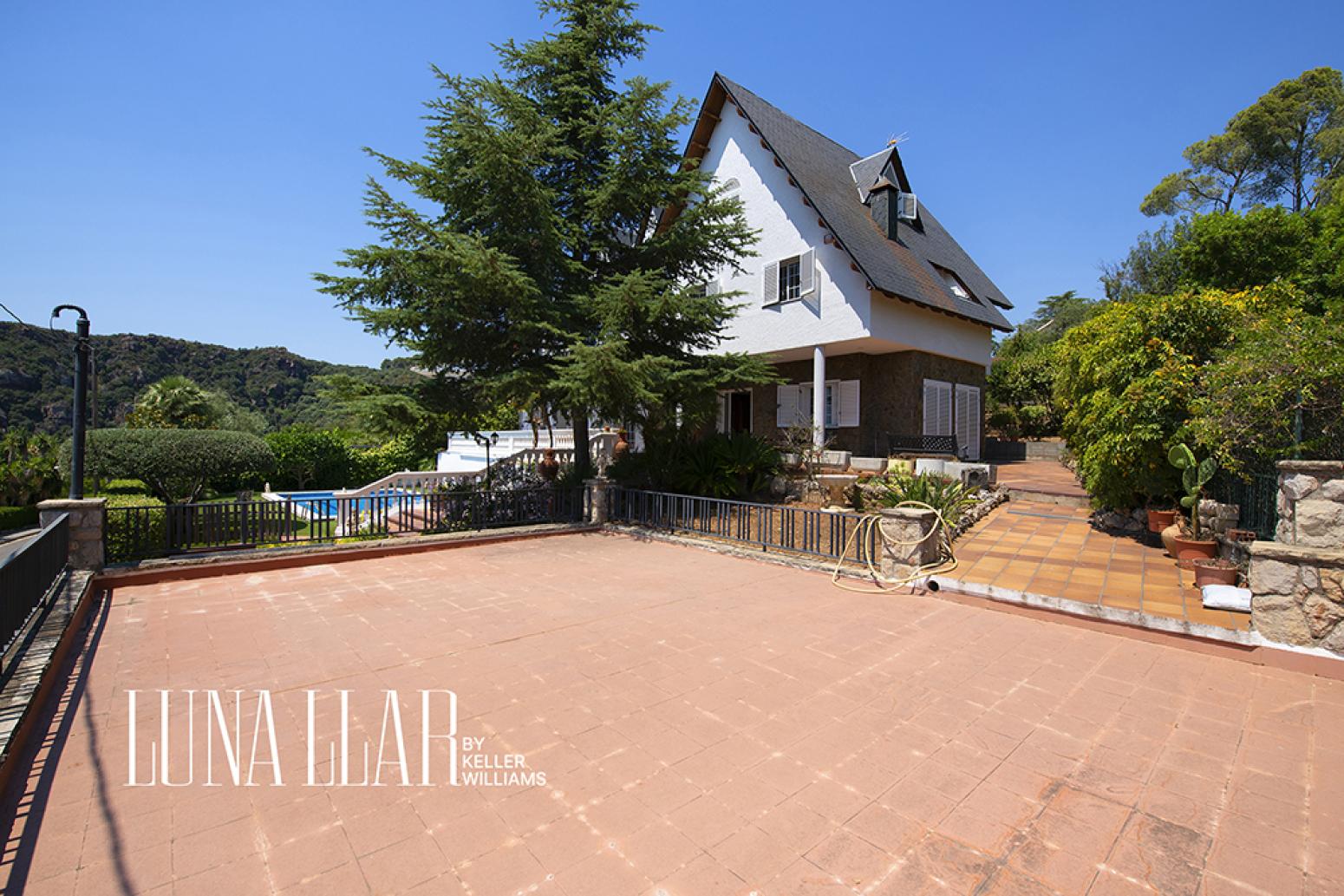 House for Sale in Gavà