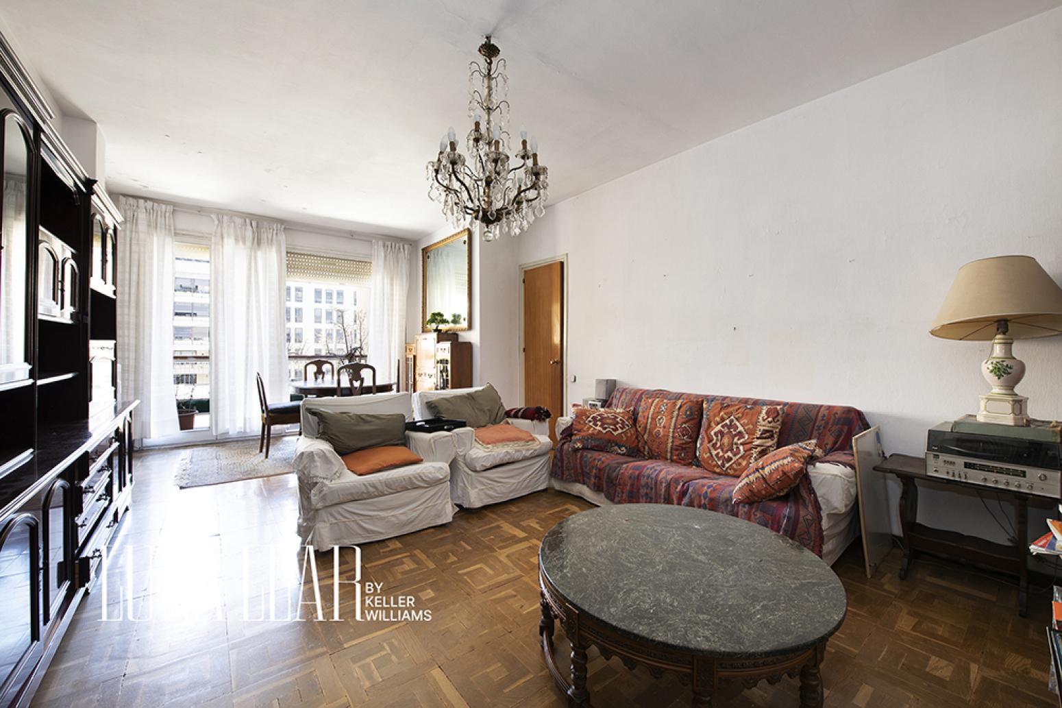 Flat for Sale in Barcelona