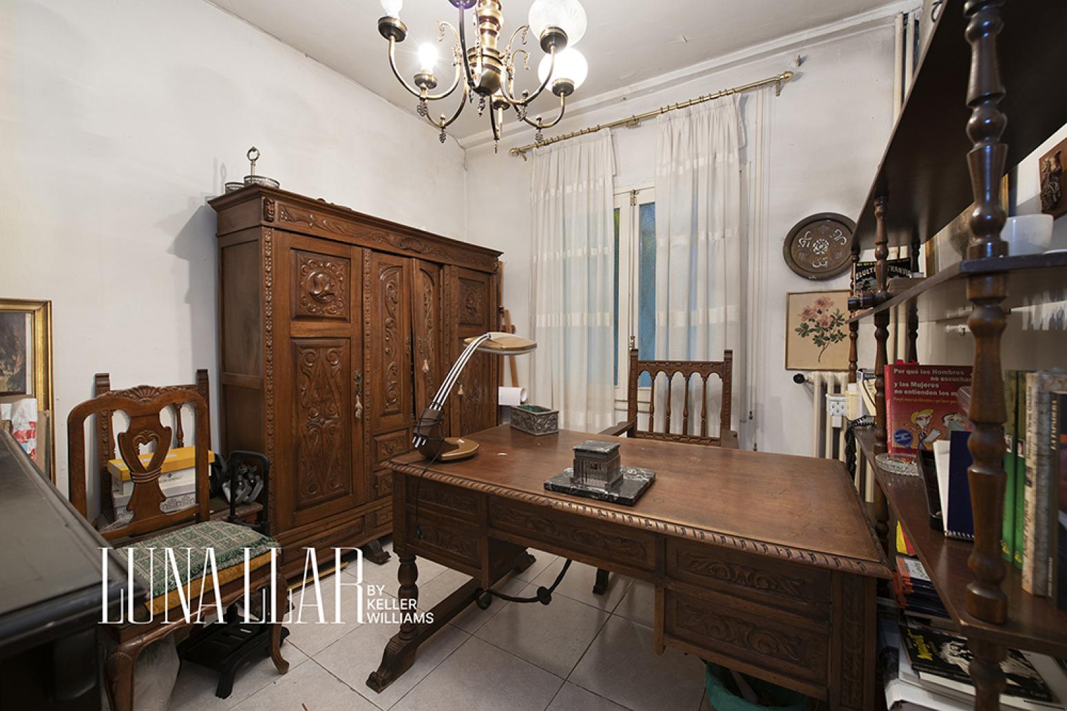 Flat for Sale in Barcelona