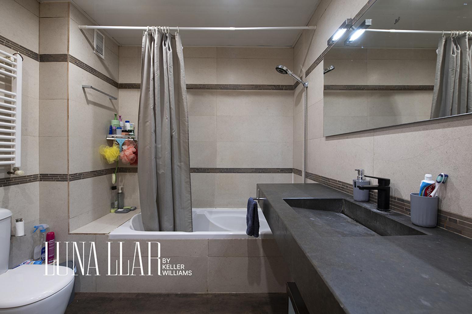 Flat for Sale in Gavà