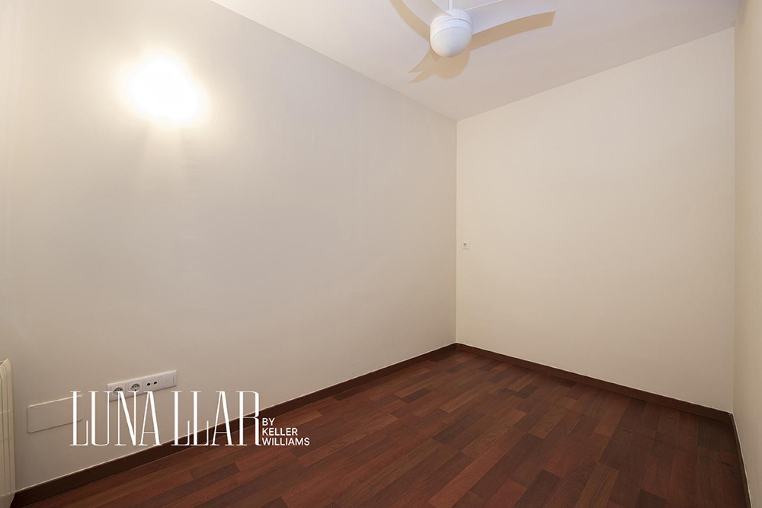 Flat for Sale in Barcelona