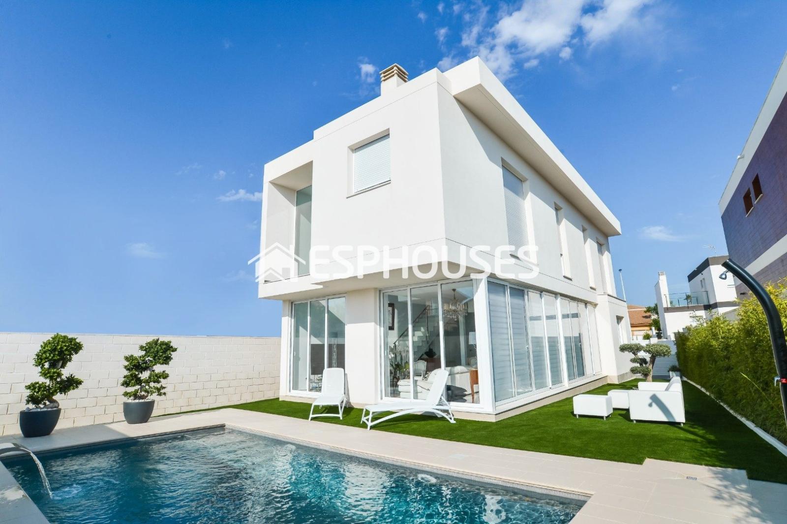 Casa en Venta en Santa Pola