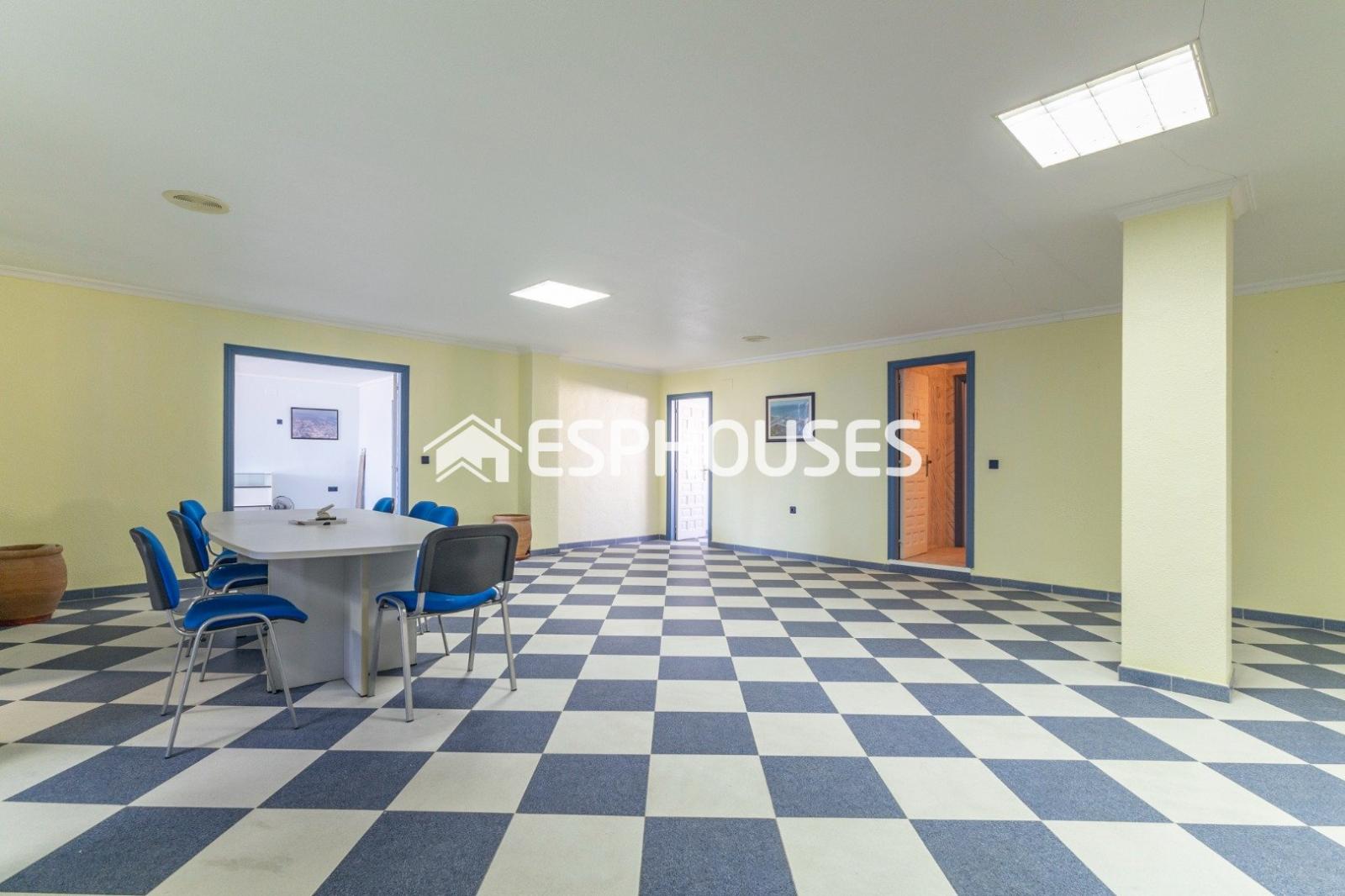 Premise for Sale in San Fulgencio