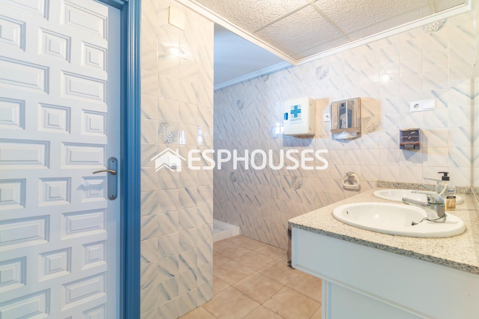 Premise for Sale in San Fulgencio