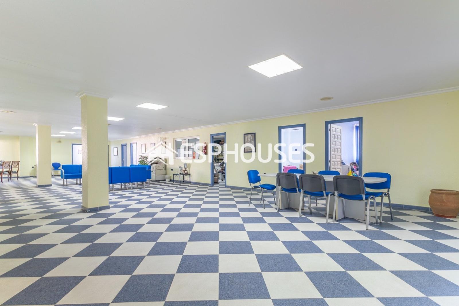 Premise for Sale in San Fulgencio