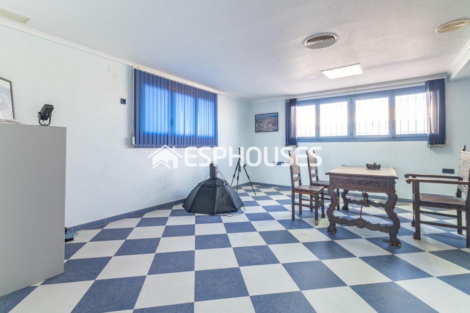 Premise for Sale in San Fulgencio