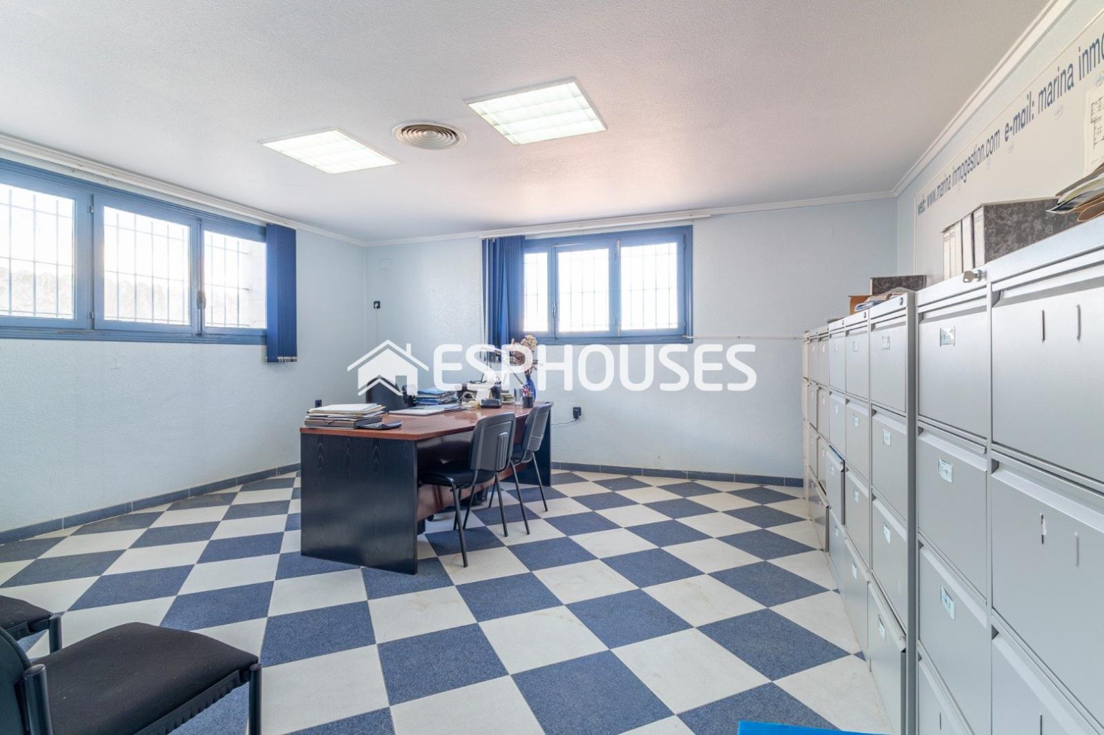 Premise for Sale in San Fulgencio