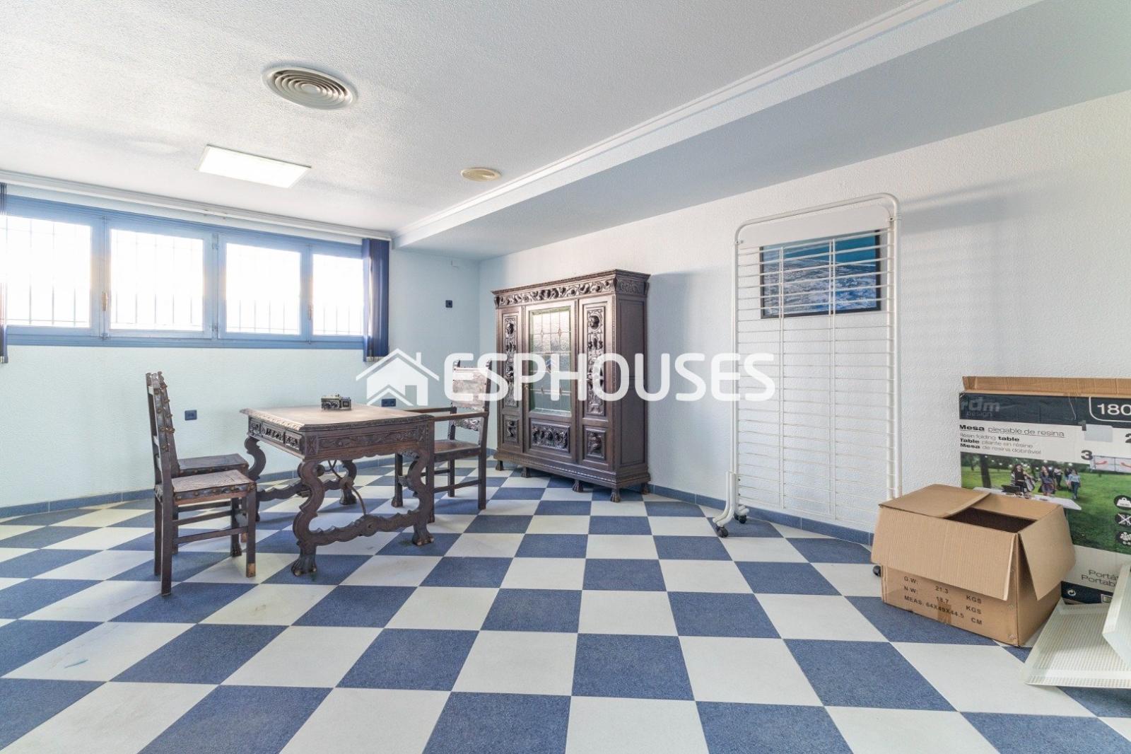 Premise for Sale in San Fulgencio