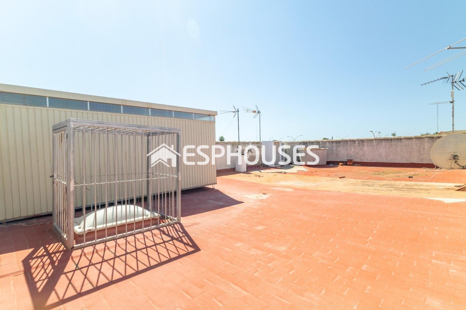 Premise for Sale in San Fulgencio