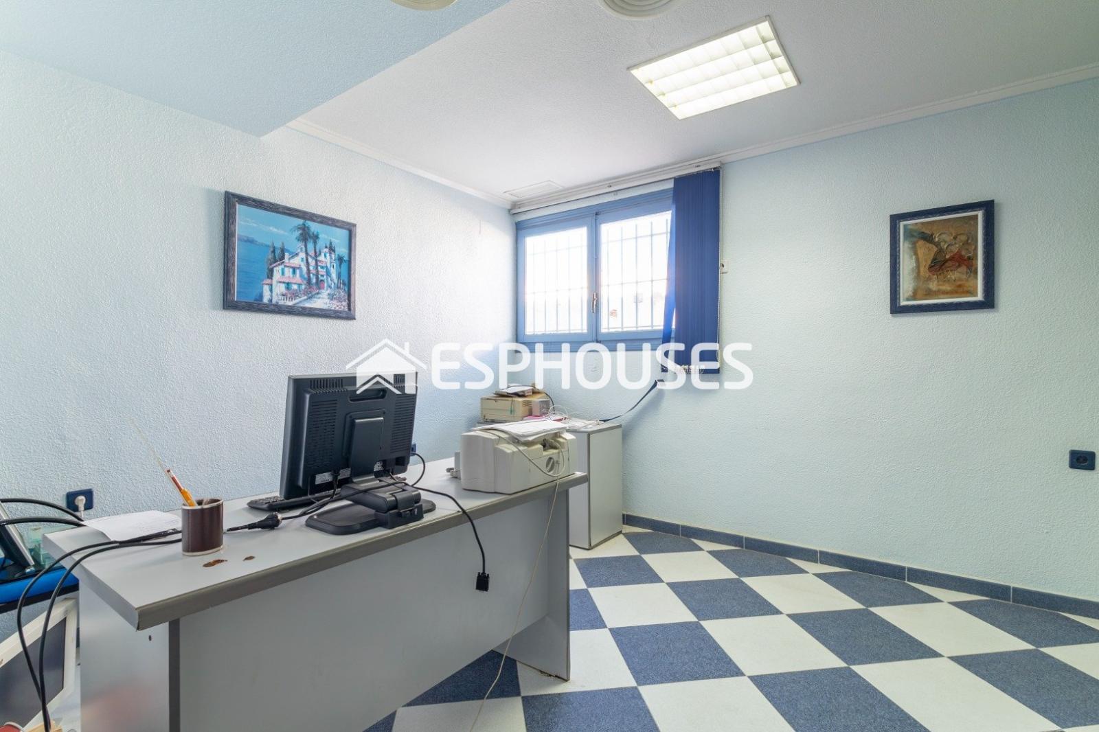 Premise for Sale in San Fulgencio
