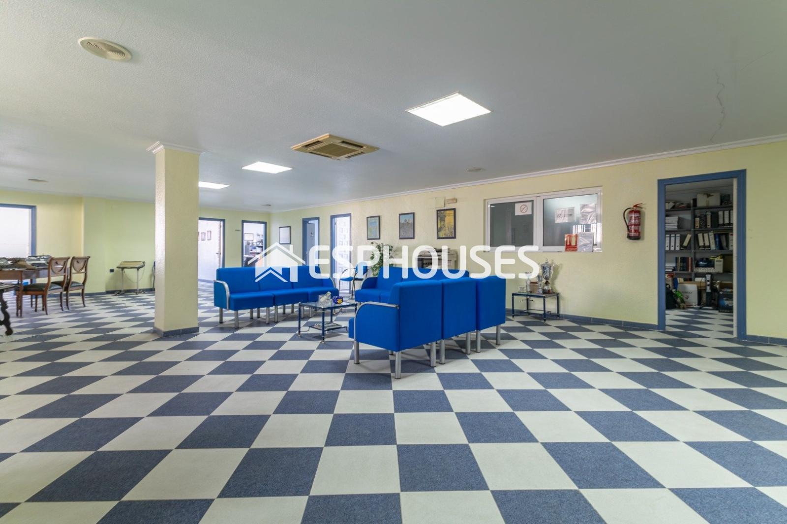 Premise for Sale in San Fulgencio