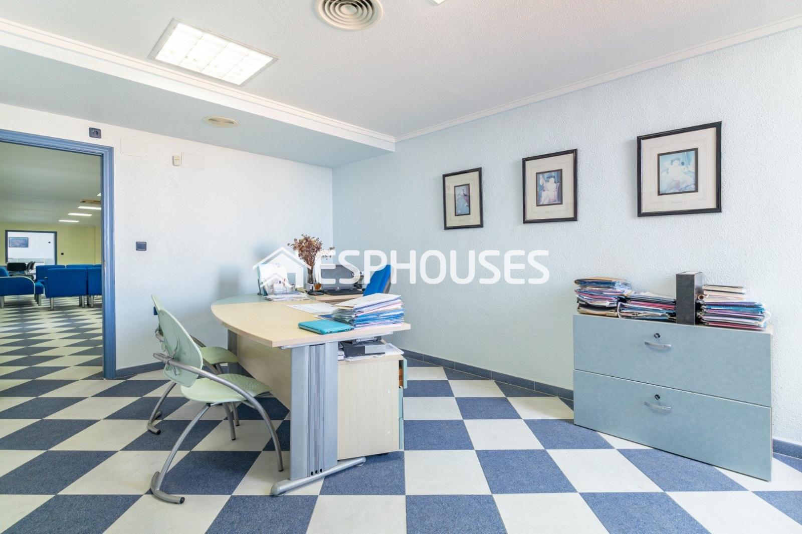 Premise for Sale in San Fulgencio