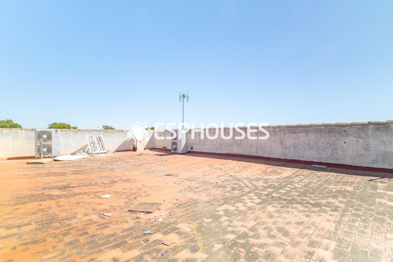 Premise for Sale in San Fulgencio
