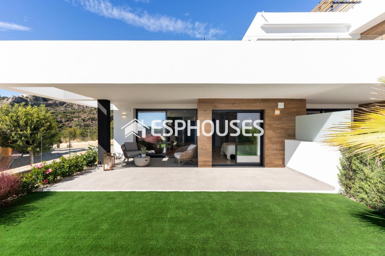 Duplex for Sale in Benitachell