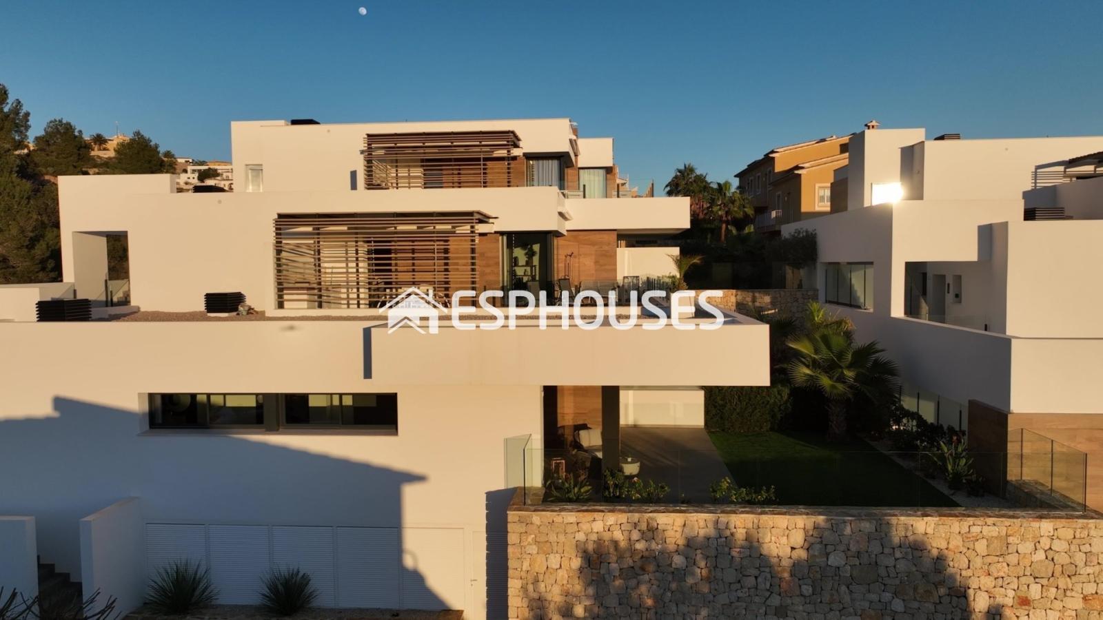 Duplex for Sale in Benitachell