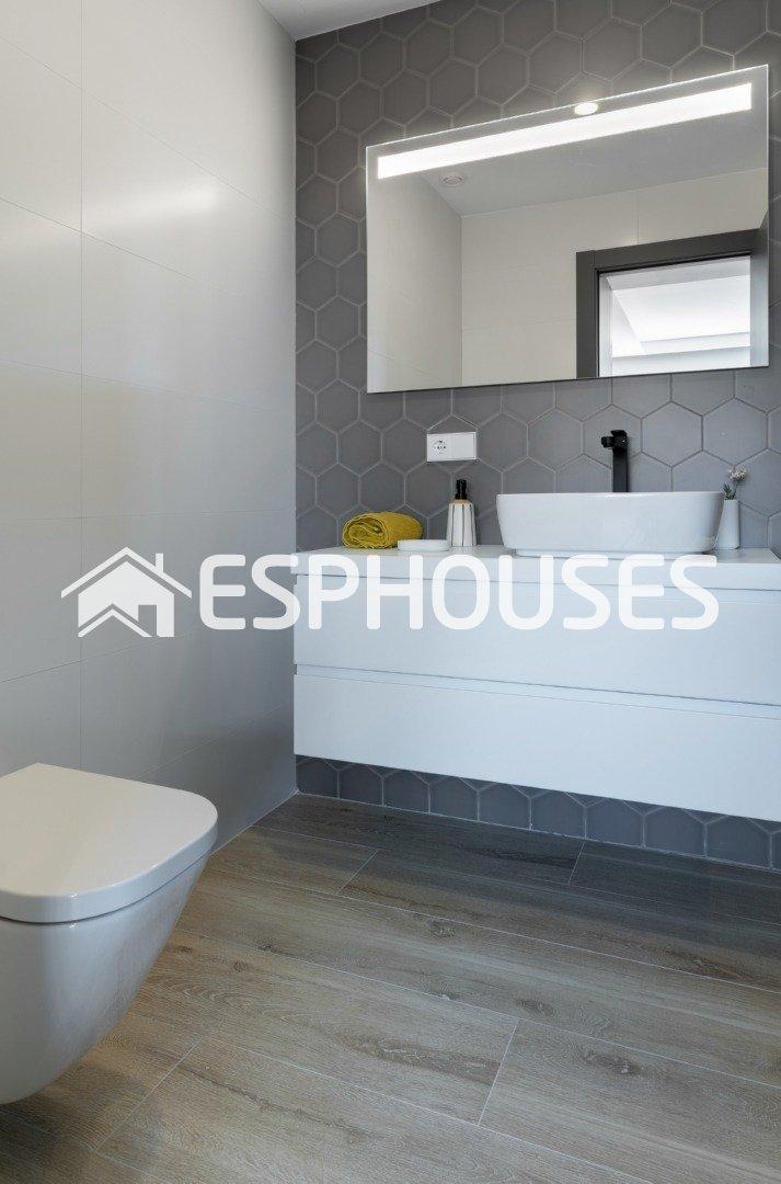 Duplex for Sale in Benitachell