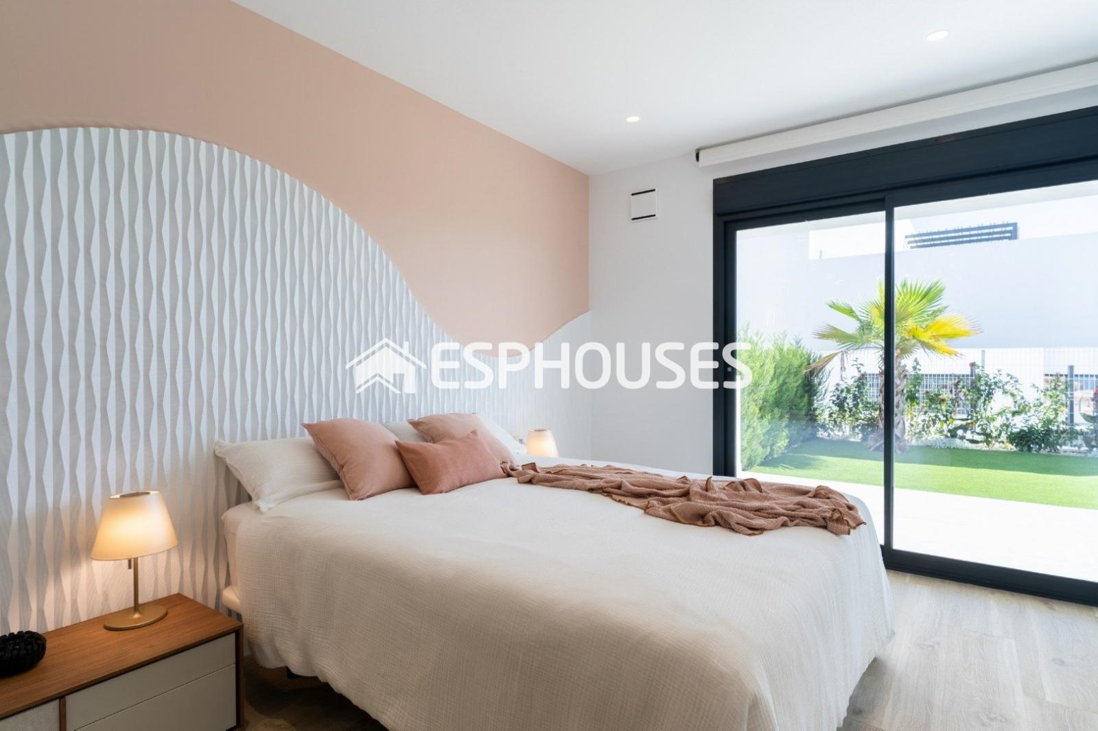 Duplex for Sale in Benitachell