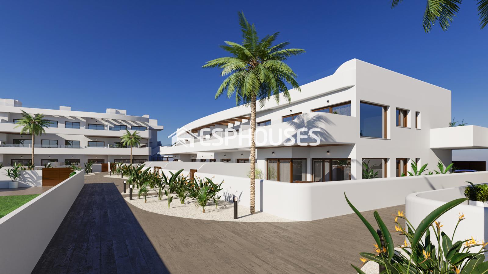 Bungalow for Sale in Los Alcázares