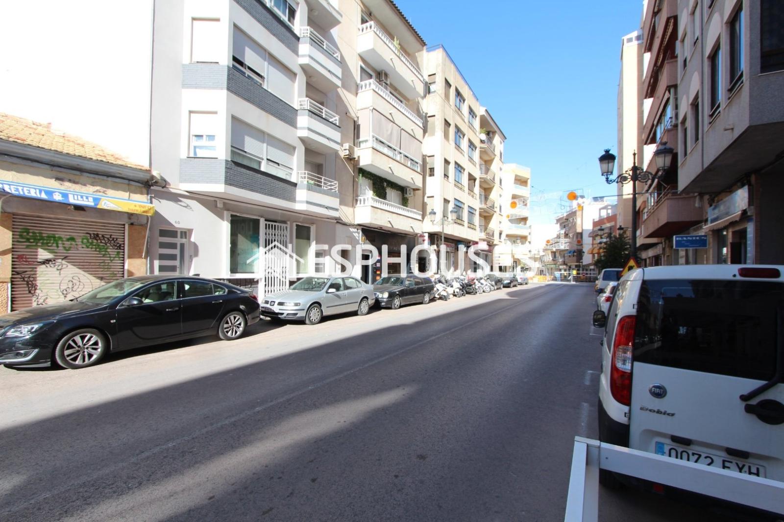 Local en Venta en Guardamar del Segura