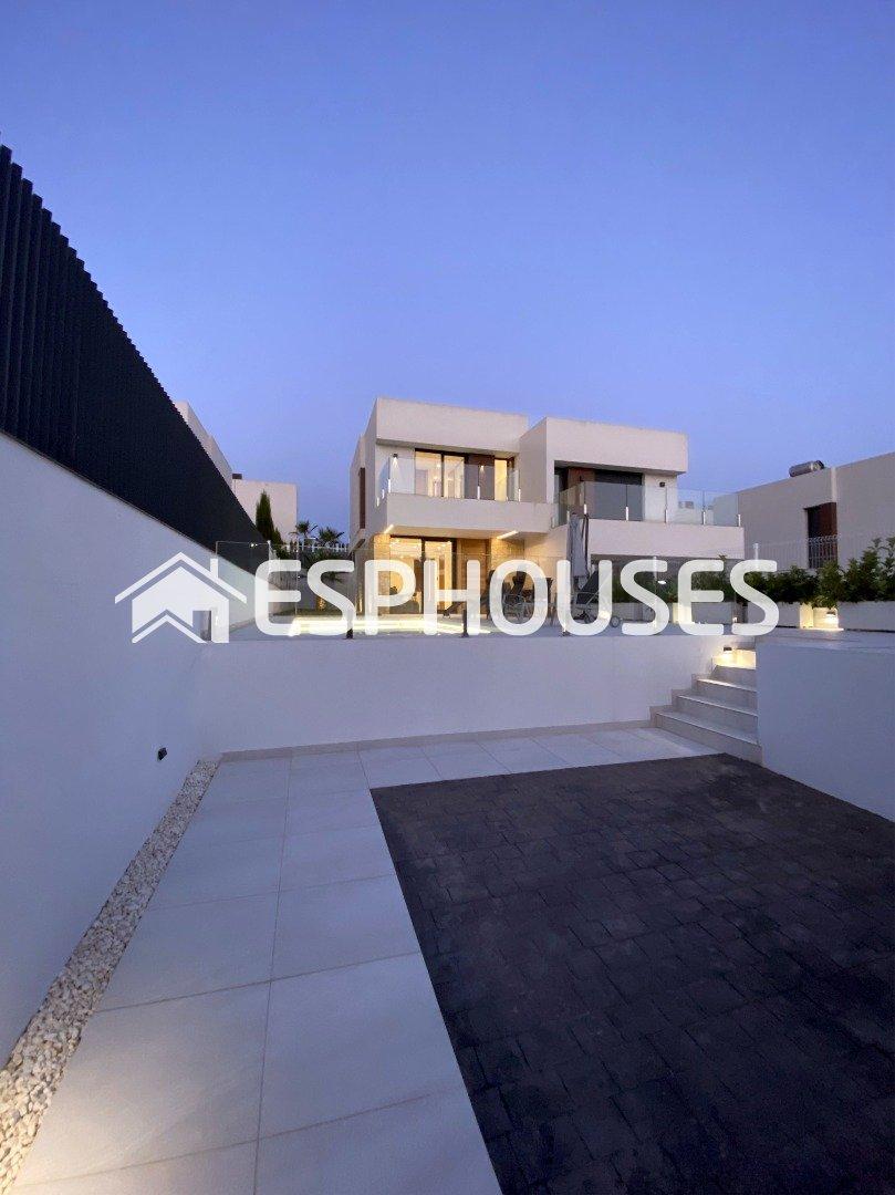 Bungalow en Venta en Finestrat