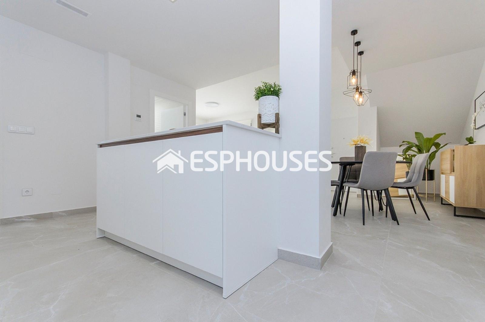 Bungalow for Sale in San Miguel de Salinas