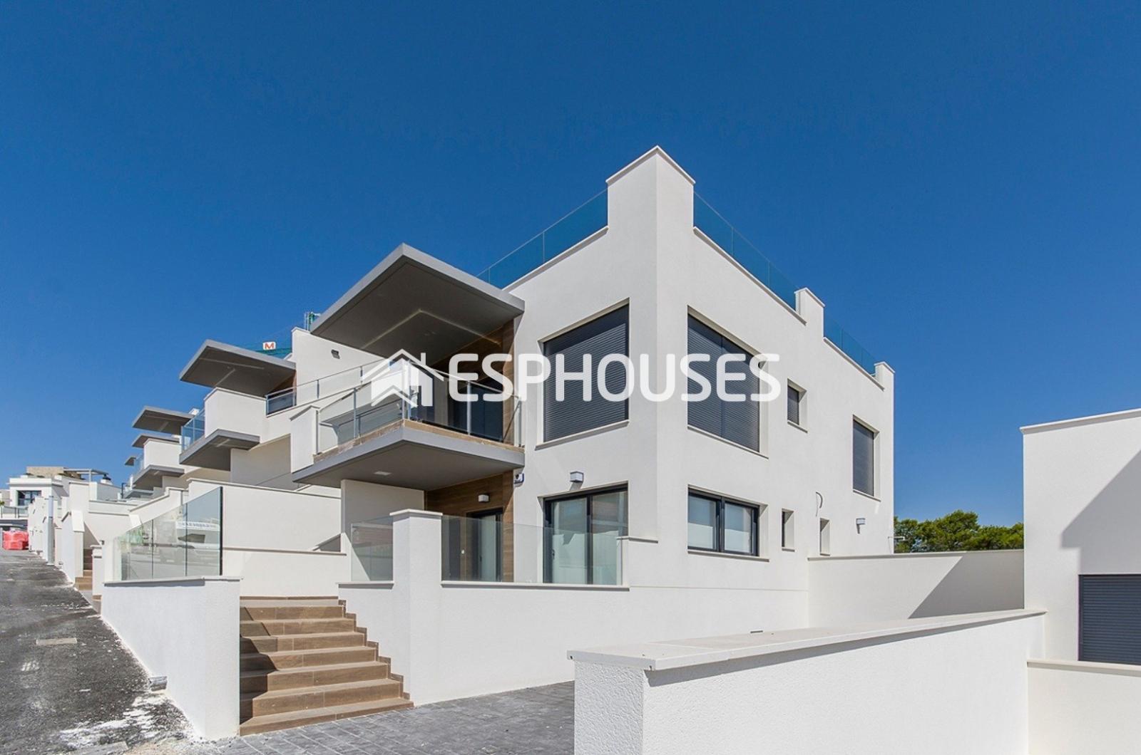 Bungalow for Sale in San Miguel de Salinas
