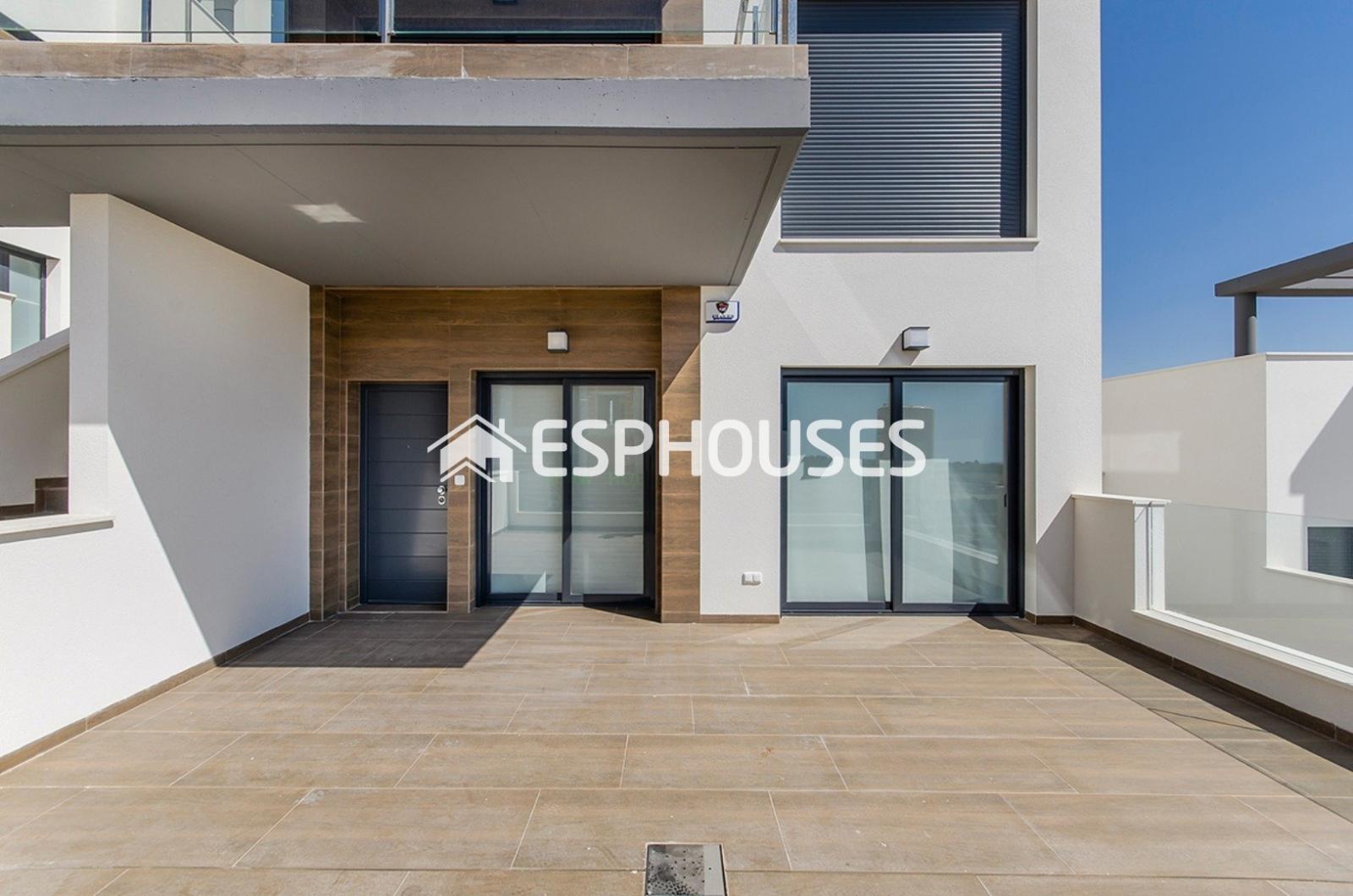 Bungalow for Sale in San Miguel de Salinas