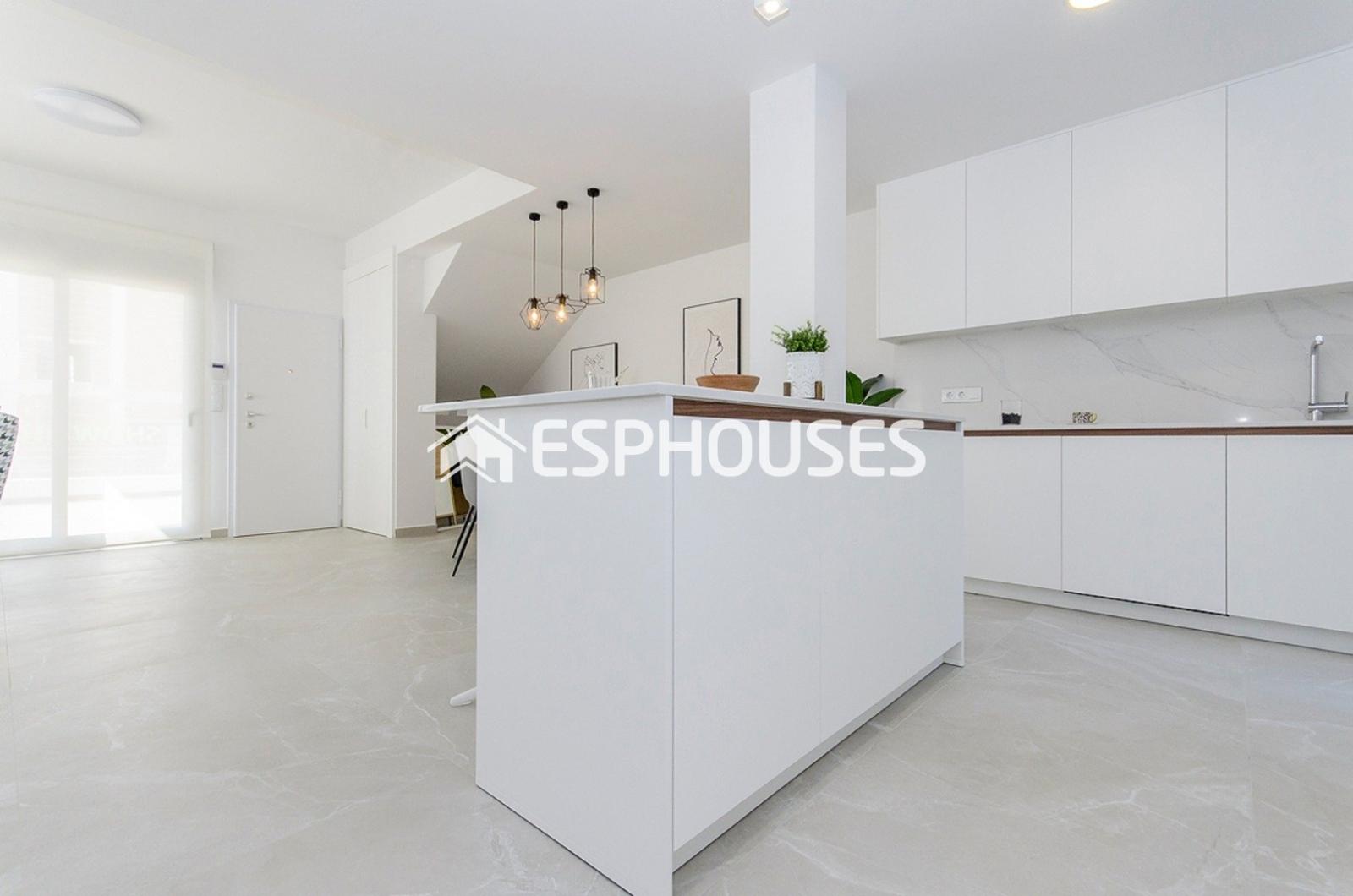 Bungalow for Sale in San Miguel de Salinas
