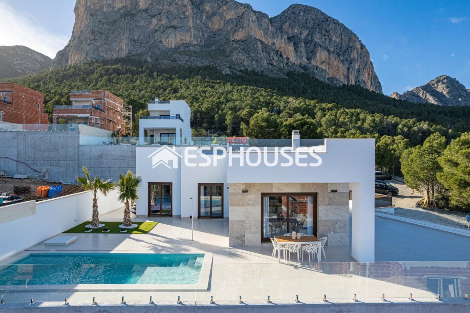 Casa en Venta en Polop