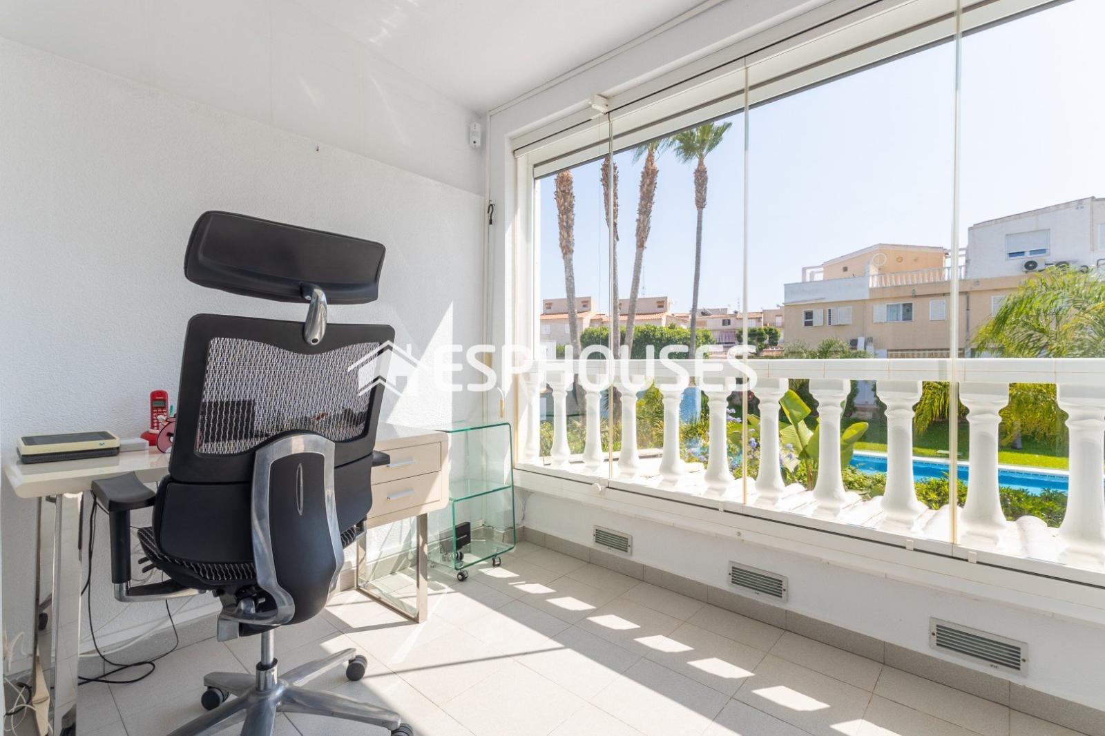 Bungalow for Sale in Guardamar del Segura