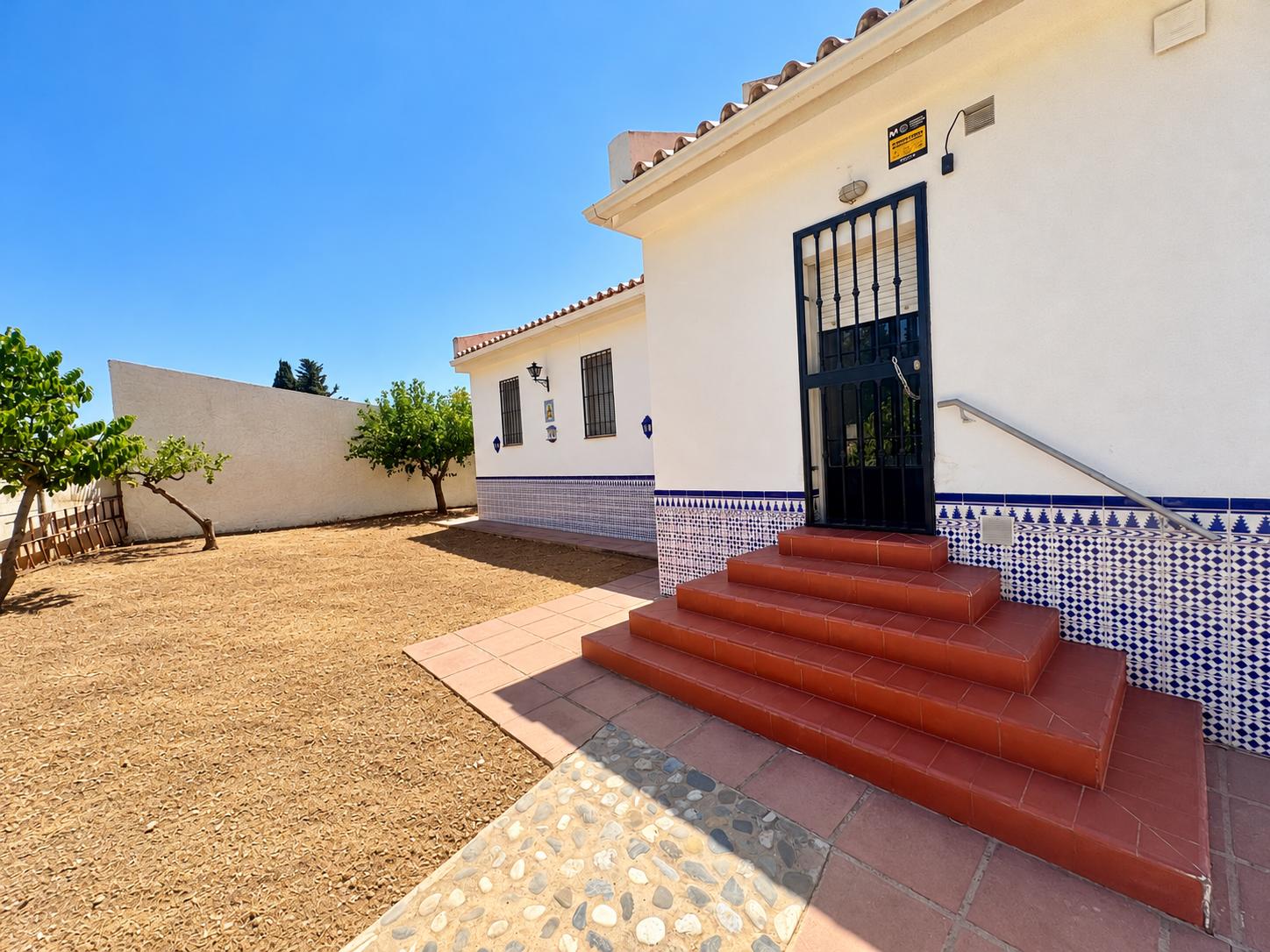 Chalet for Sale in Benajarafe