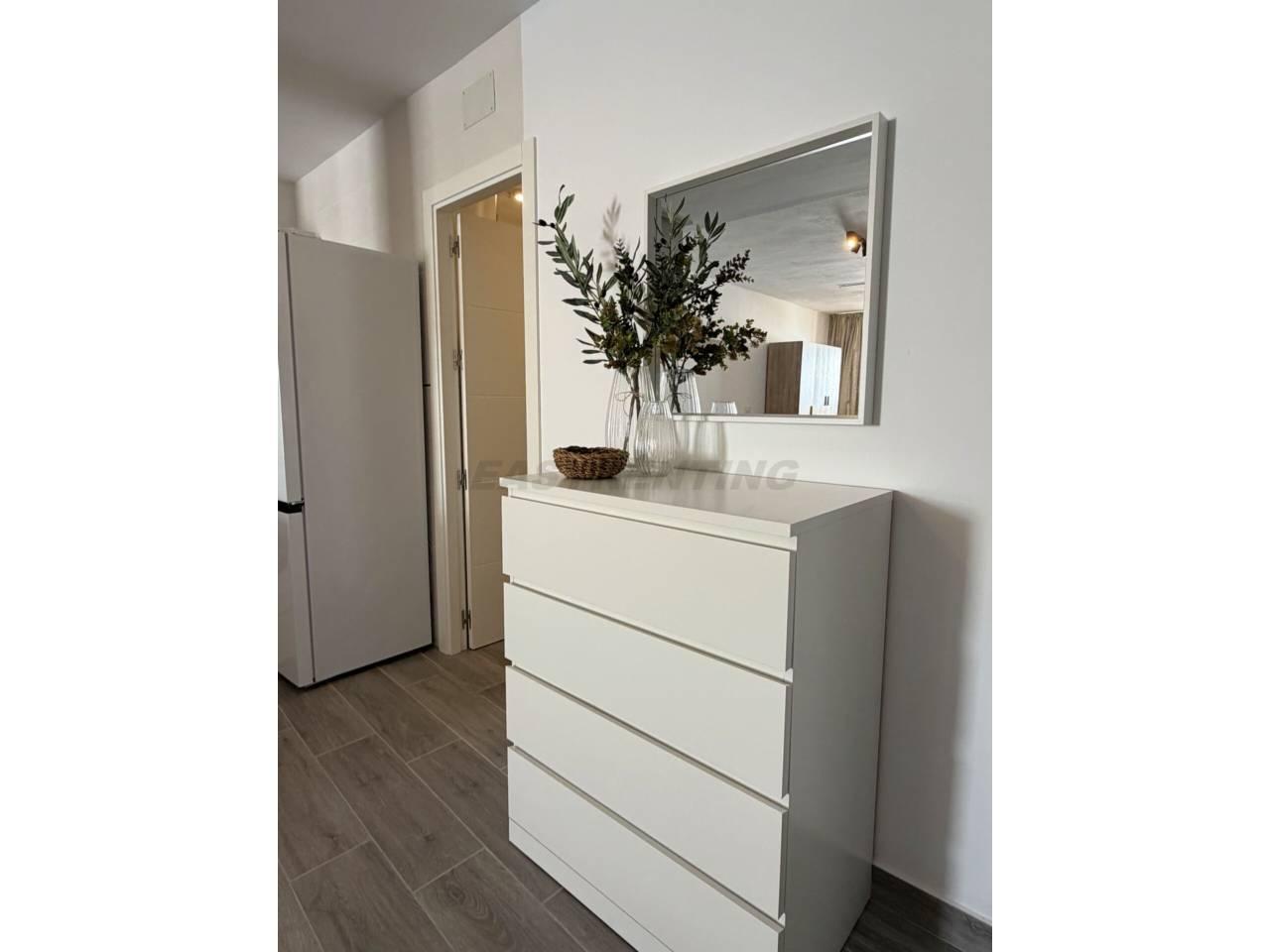 Flat for Rent in La Línea de la Concepción