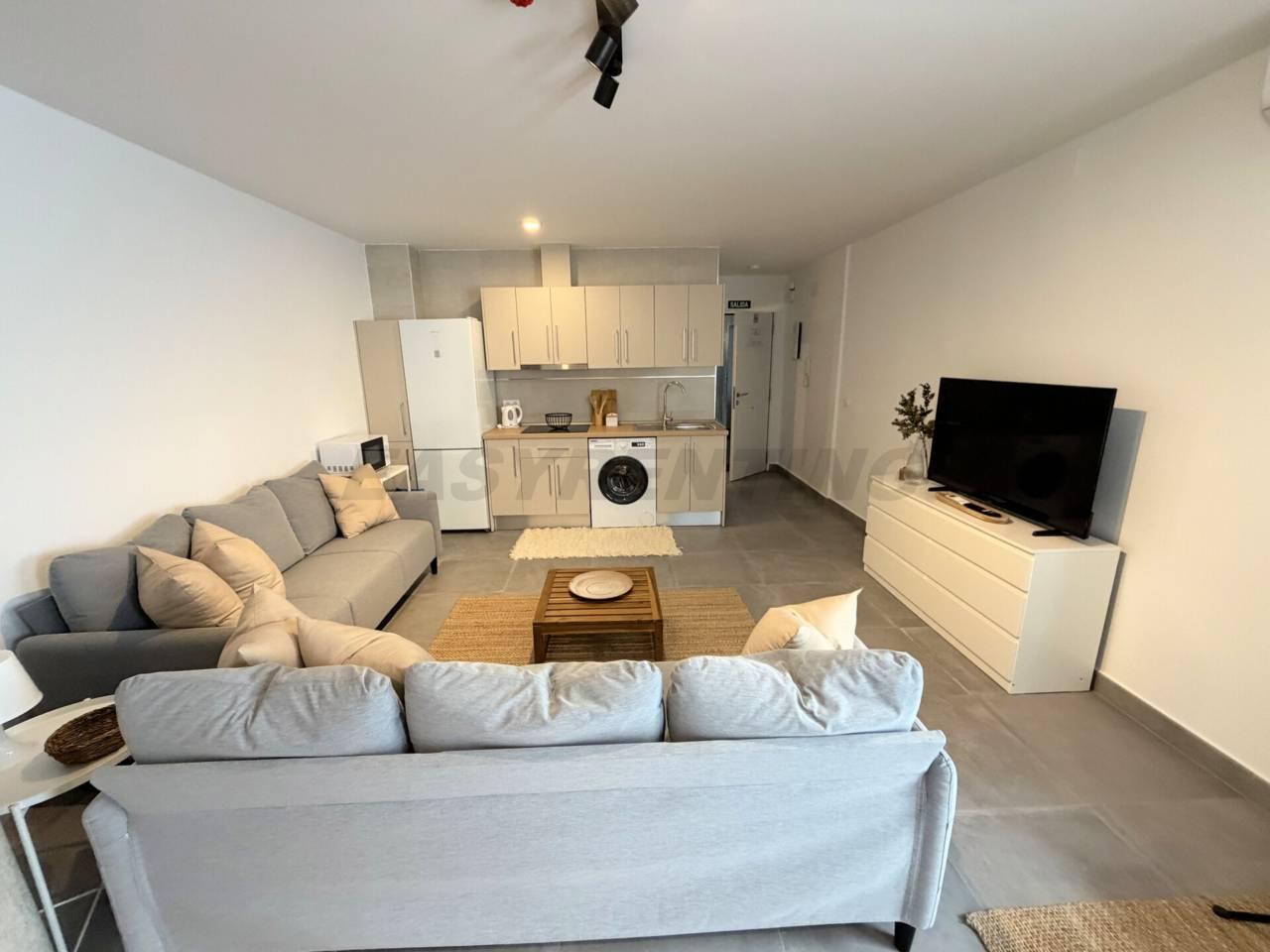 Flat for Rent in La Línea de la Concepción