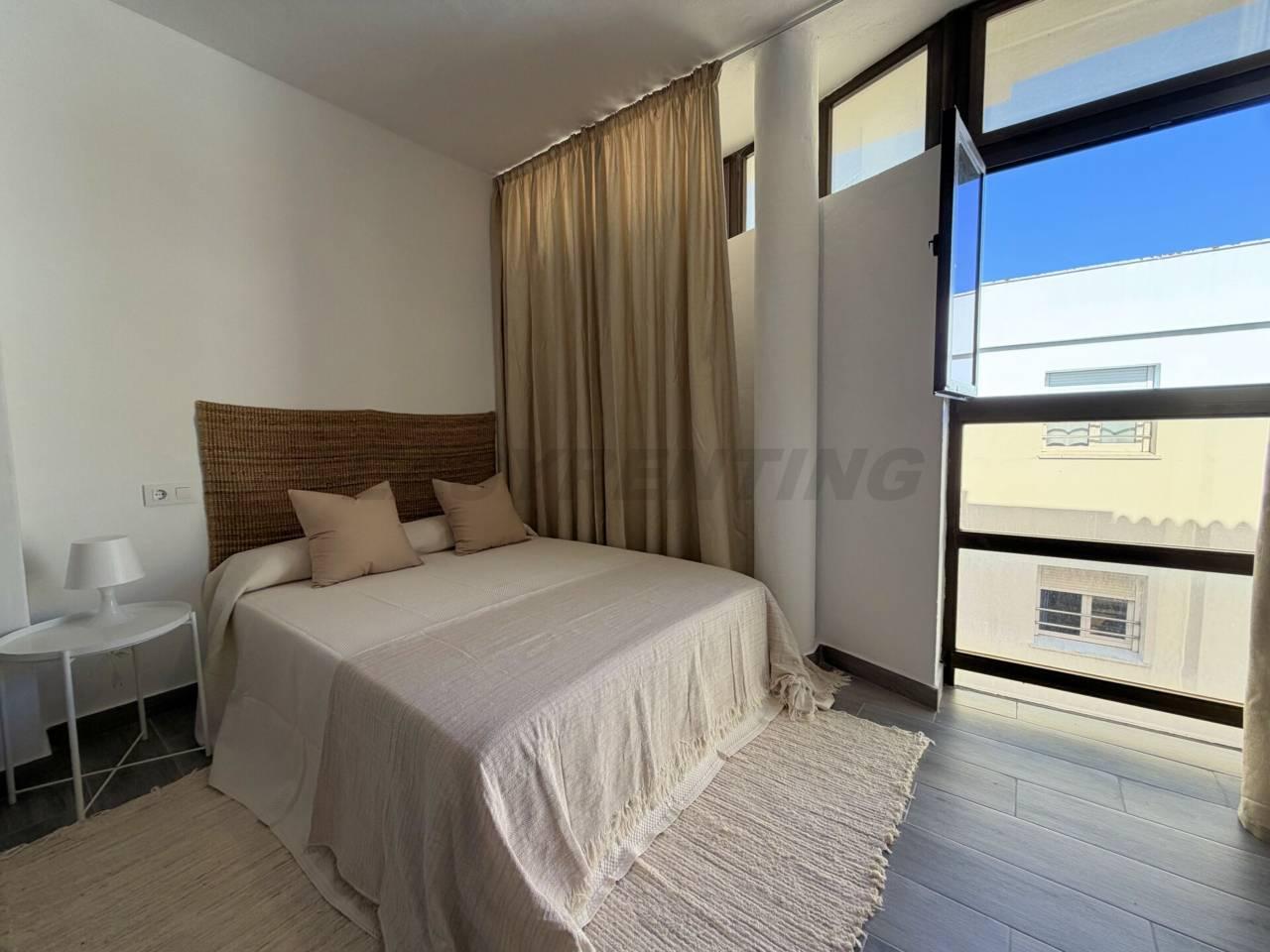 Flat for Rent in La Línea de la Concepción