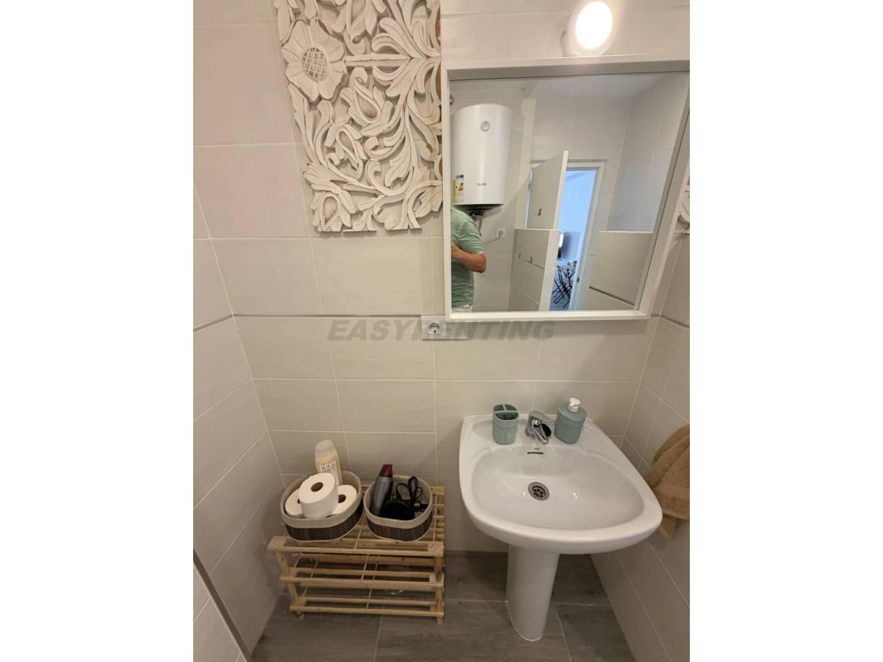 Flat for Rent in La Línea de la Concepción