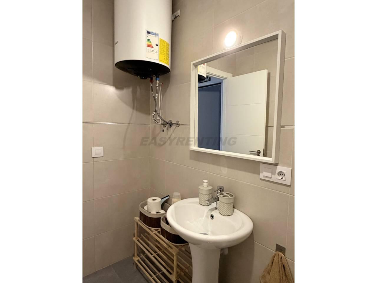 Flat for Rent in La Línea de la Concepción