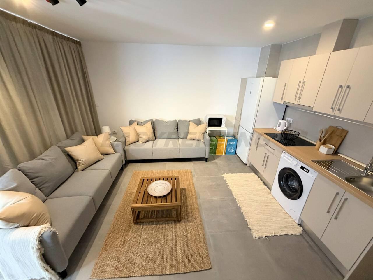Flat for Rent in La Línea de la Concepción
