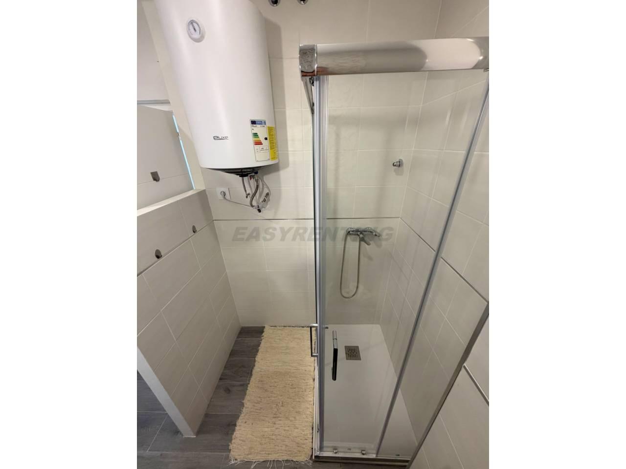 Flat for Rent in La Línea de la Concepción