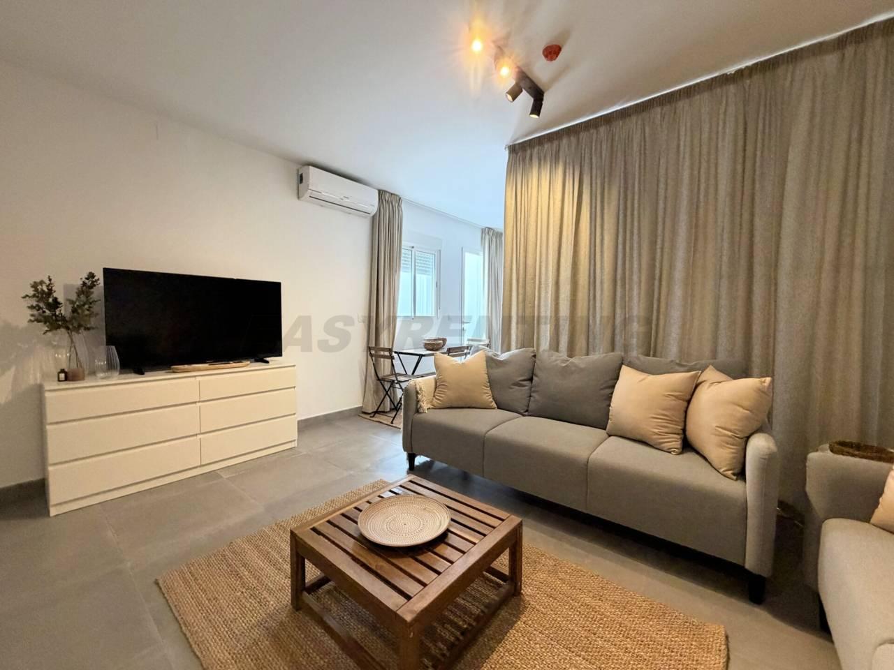 Flat for Rent in La Línea de la Concepción