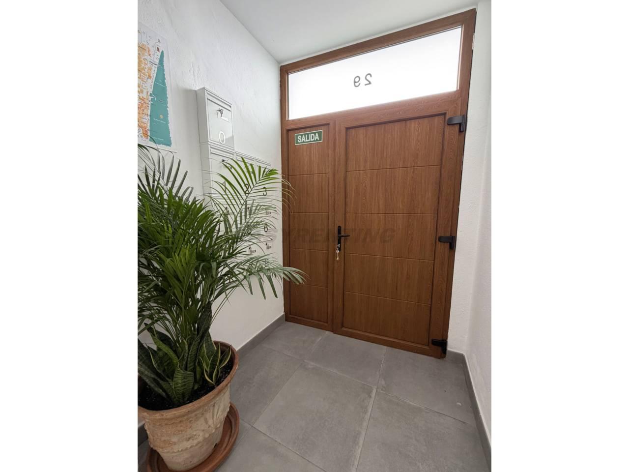 Flat for Rent in La Línea de la Concepción