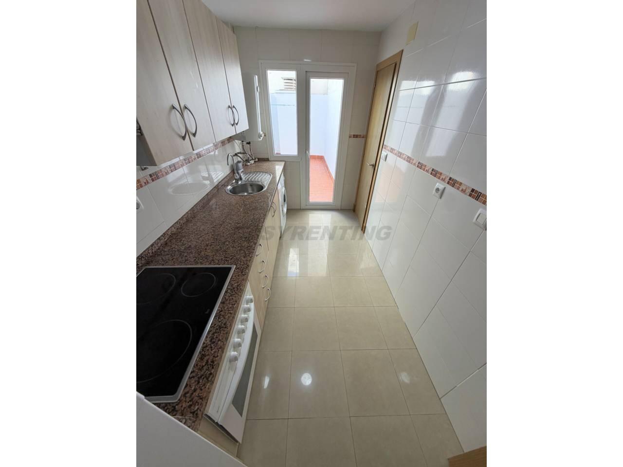 Flat for Rent in La Línea de la Concepción