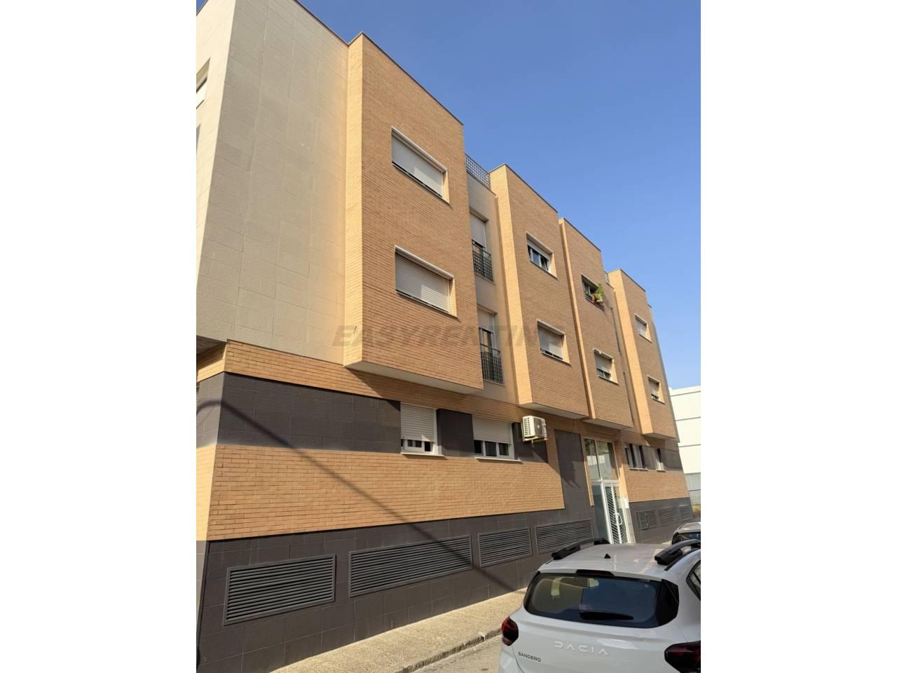 Flat for Rent in La Línea de la Concepción