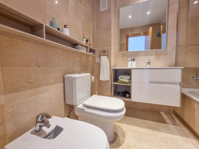Flat for Rent in Benalmádena